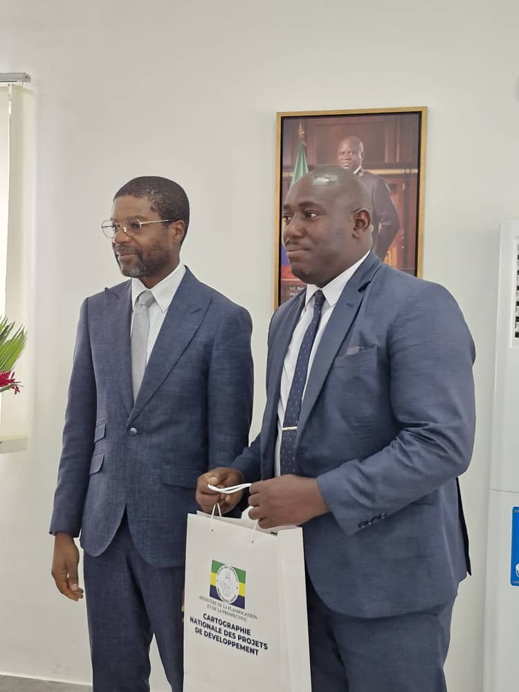 Remise des kits aux missionnaires 